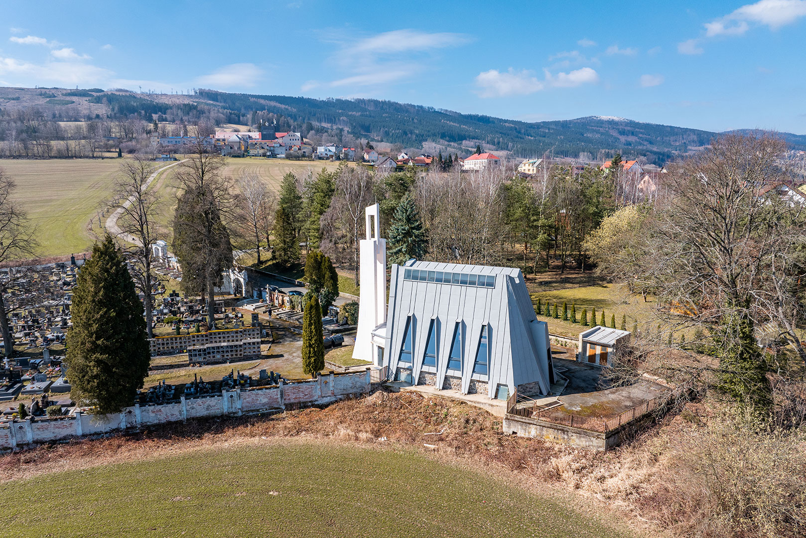 1_revitalizace-smutecni-kaple-1.jpg