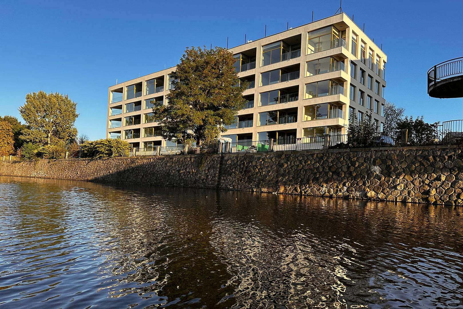 4_bd-truhlarska-1.jpg