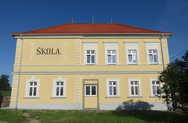 nahled-stavebni-uprava-byvale-obecni-skoly-na-bytovy-dum