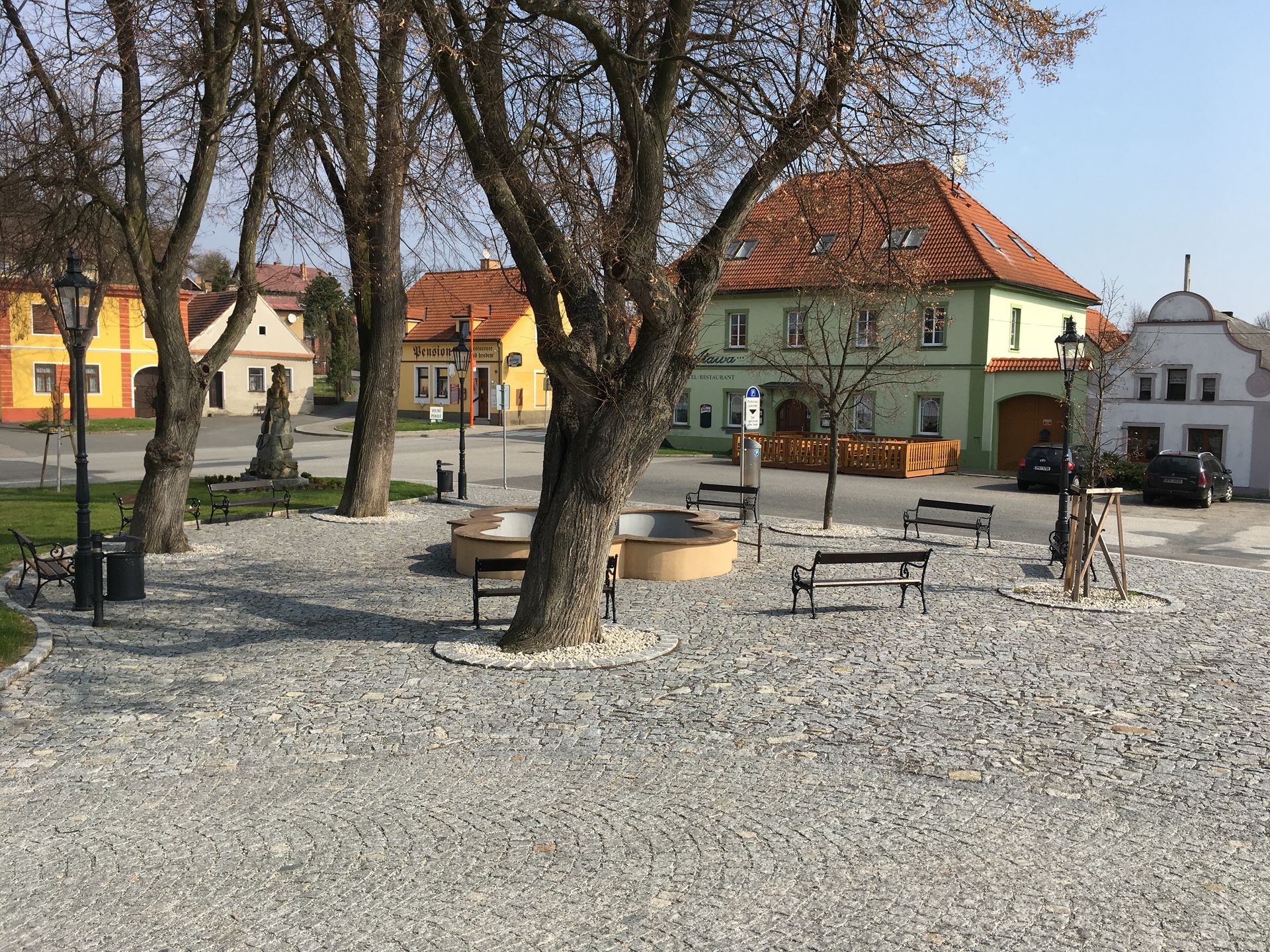 oprava-povrchu-namesti-mesta-rabi-2
